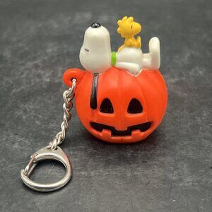 Peanuts Snoopy & Woodstock Halloween Jack O Lantern Pumpkin Keychain Keyring
